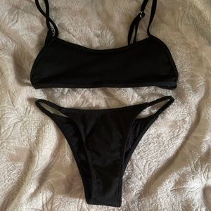 Black bikini